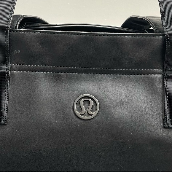 Lululemon Carry Me Om Tote Duffle Bag - Picture 7 of 12